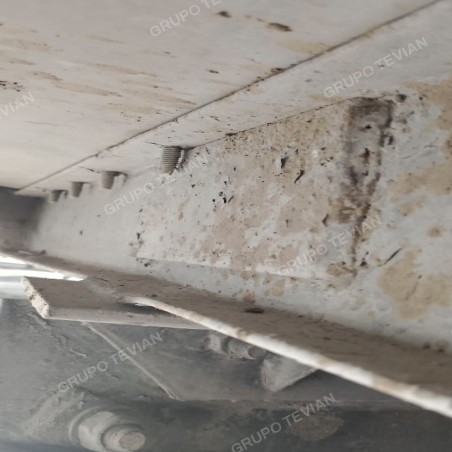 Travesaños del piso, antes de la reparación